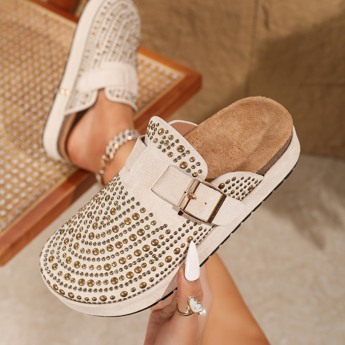 2025 Summer New Rhinestone Vacation Style Casual Slip-On Thick Sole Beach Mules
