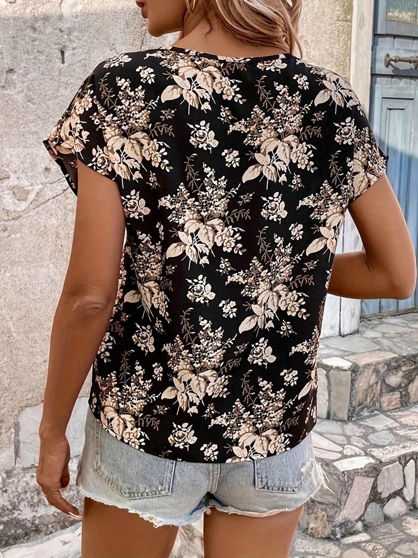 Vintage Graphic Print Cut Out Blouse, Casual Batwing Sleeve Blouse For Spring & Summer, Women's Clothing