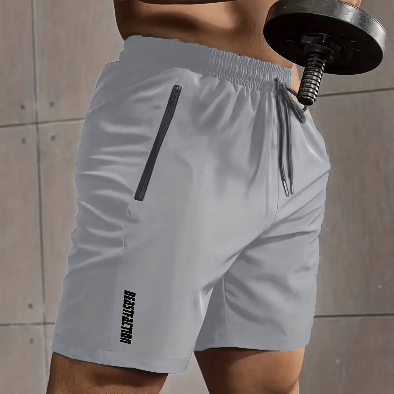 A Pair of Men'S Casual And Minimalist Style Comfortable Shorts, Featuring Letter Print Pockets And Drawstrings, Suitable for Summer Outdoor Fitness Wear, Quick-Drying Comfortable Shorts with Slightly Stretchy Elastic Waistban