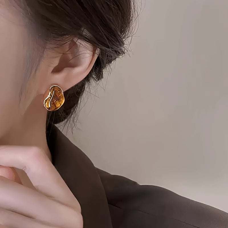 AIVEO Women's Hypoallergenic 18K Gold Plated Stainless Steel Stud Earrings - Anti-Fade Sensitive Light Beige, Simple Elegant Everyday & Party Jewelry, Year-Round Wear, Perfect Gift for Mom, Wife, Girlfriend (Low-Allergy Ear S