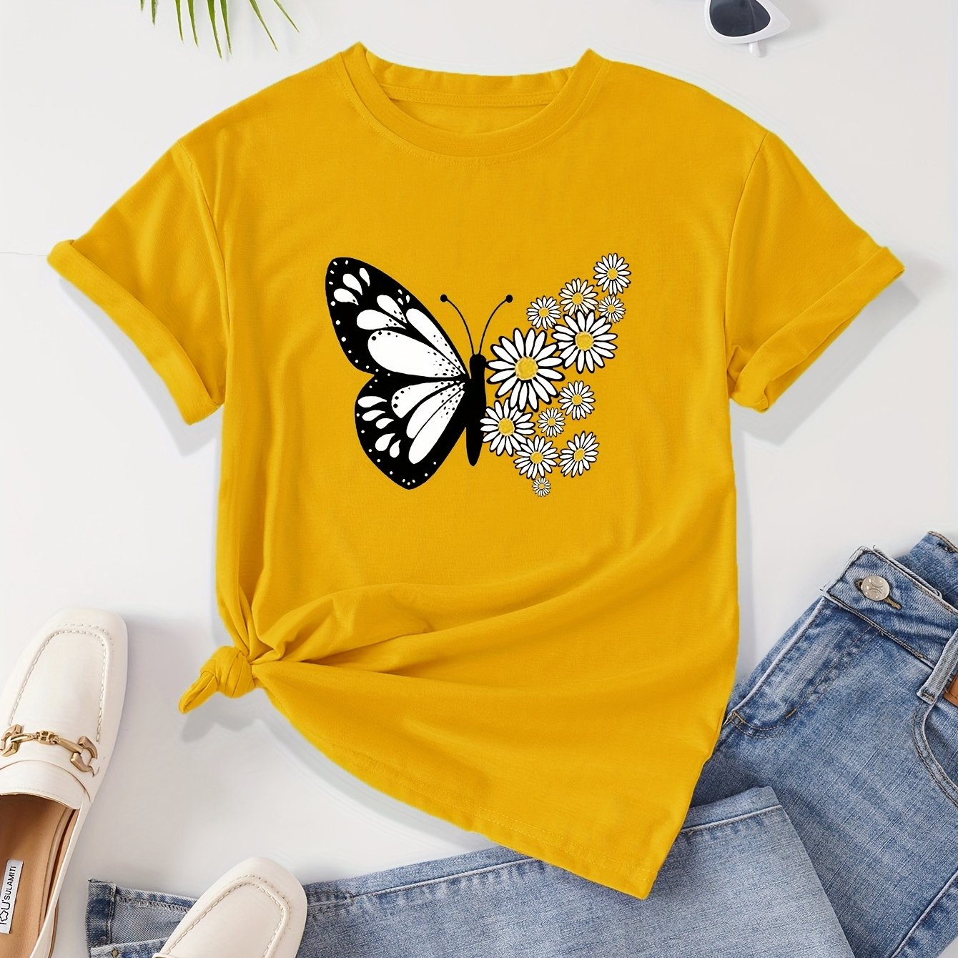 Women's Casual Butterfly & Daisy Floral Print Round Neck T-Shirt - Olive Green, Machine Washable, Regular Fit for Casual Attire, Allseason Fashion, Relaxed Style, Nontransparent Fabric