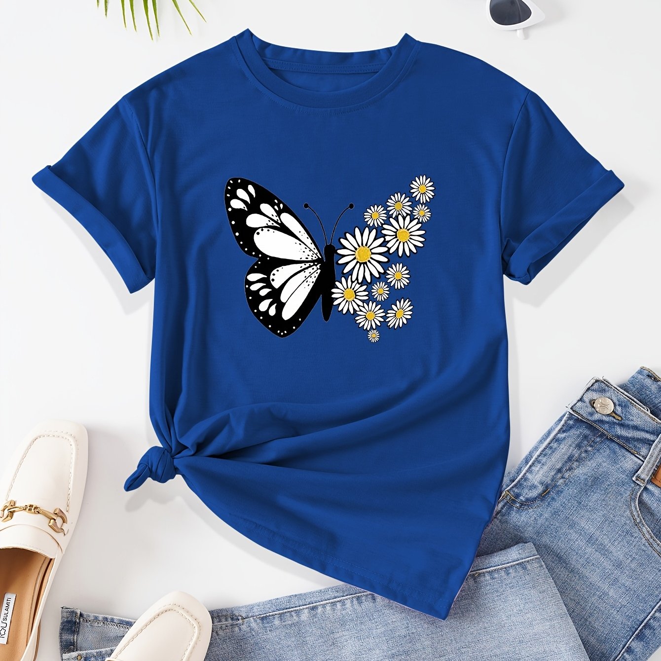 Women's Casual Butterfly & Daisy Floral Print Round Neck T-Shirt - Olive Green, Machine Washable, Regular Fit for Casual Attire, Allseason Fashion, Relaxed Style, Nontransparent Fabric