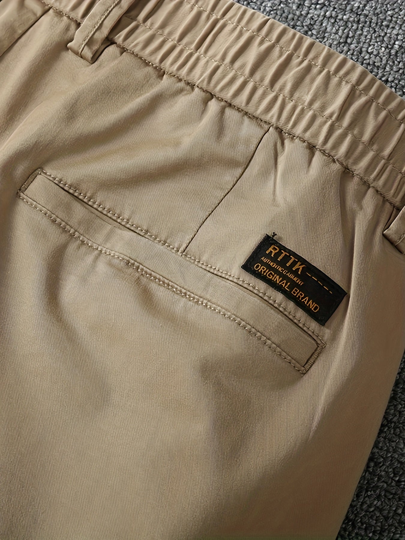 Men's Summer Micro-Elastic Casual Shorts - Four-Tenths Length, Olive Green, Mid-Rise Waist, Elastic Waistband, Side Pockets, Lightweight & Breathable for Casual Attire