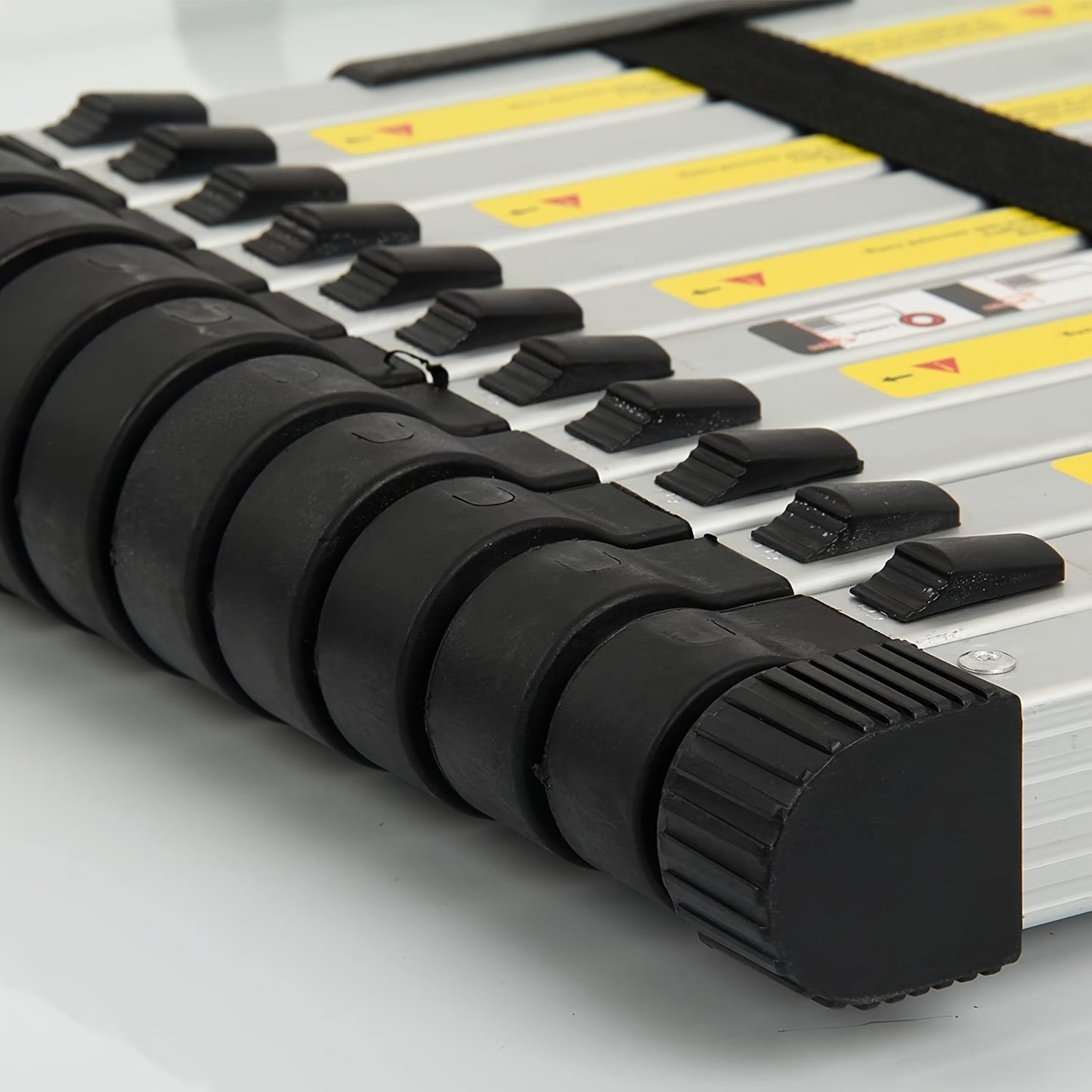 150kg Stainless Steel Ladder, 5m 4.4m 3.8m 3.2m 2.6m Telescopic Folding Ladder, Portable Safety Ladder, Suitable for Renovation And Maintenance, Garden Pruning, Orchard Picking, Warehouse Stocking, Ladder for Home, A Shape Ad