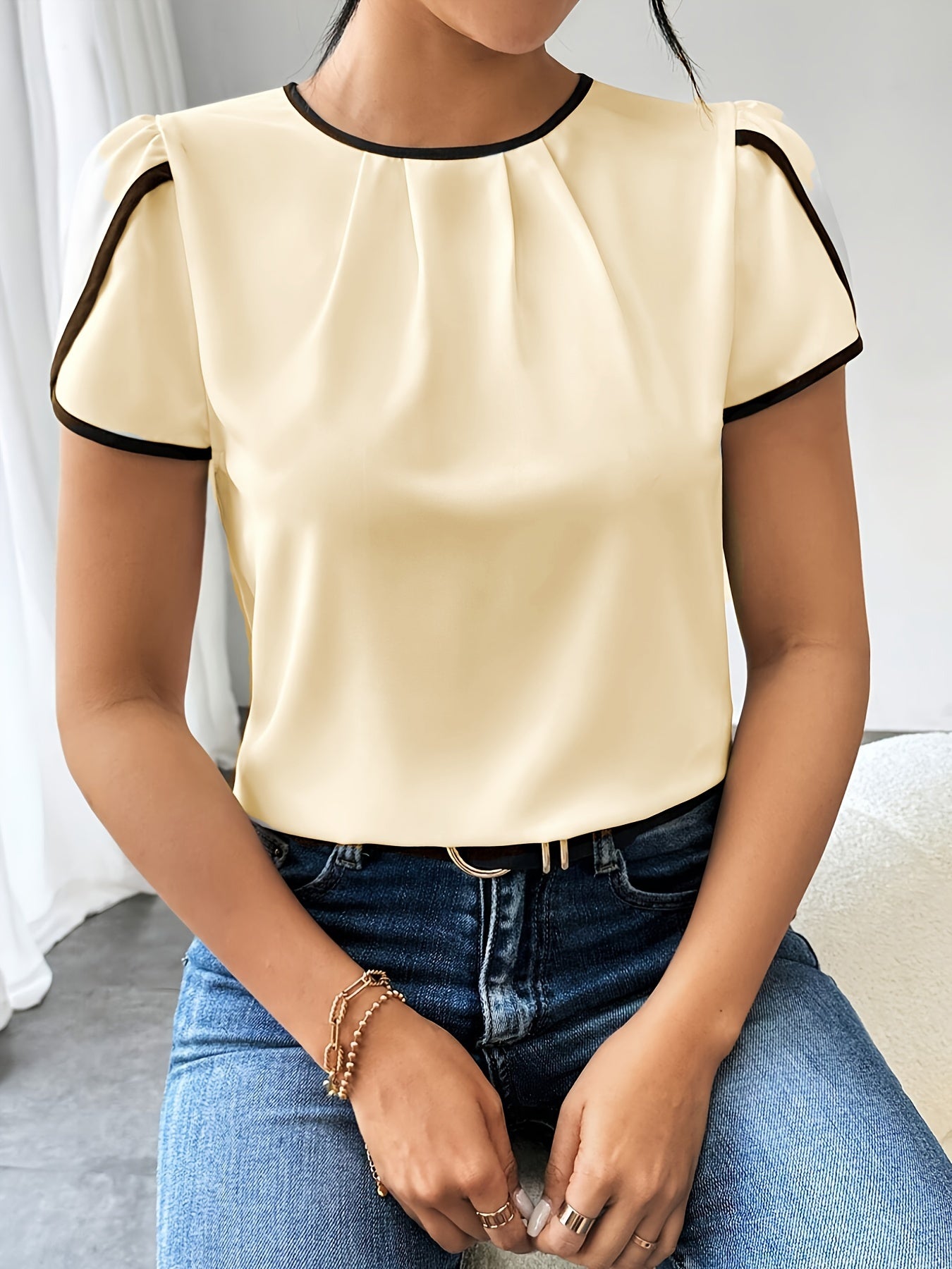Contrast Trim Pleated Elegant Blouse, Crew Neck Short Sleeve Back Keyhole Blouse For Spring & Summer, Women's Clothing