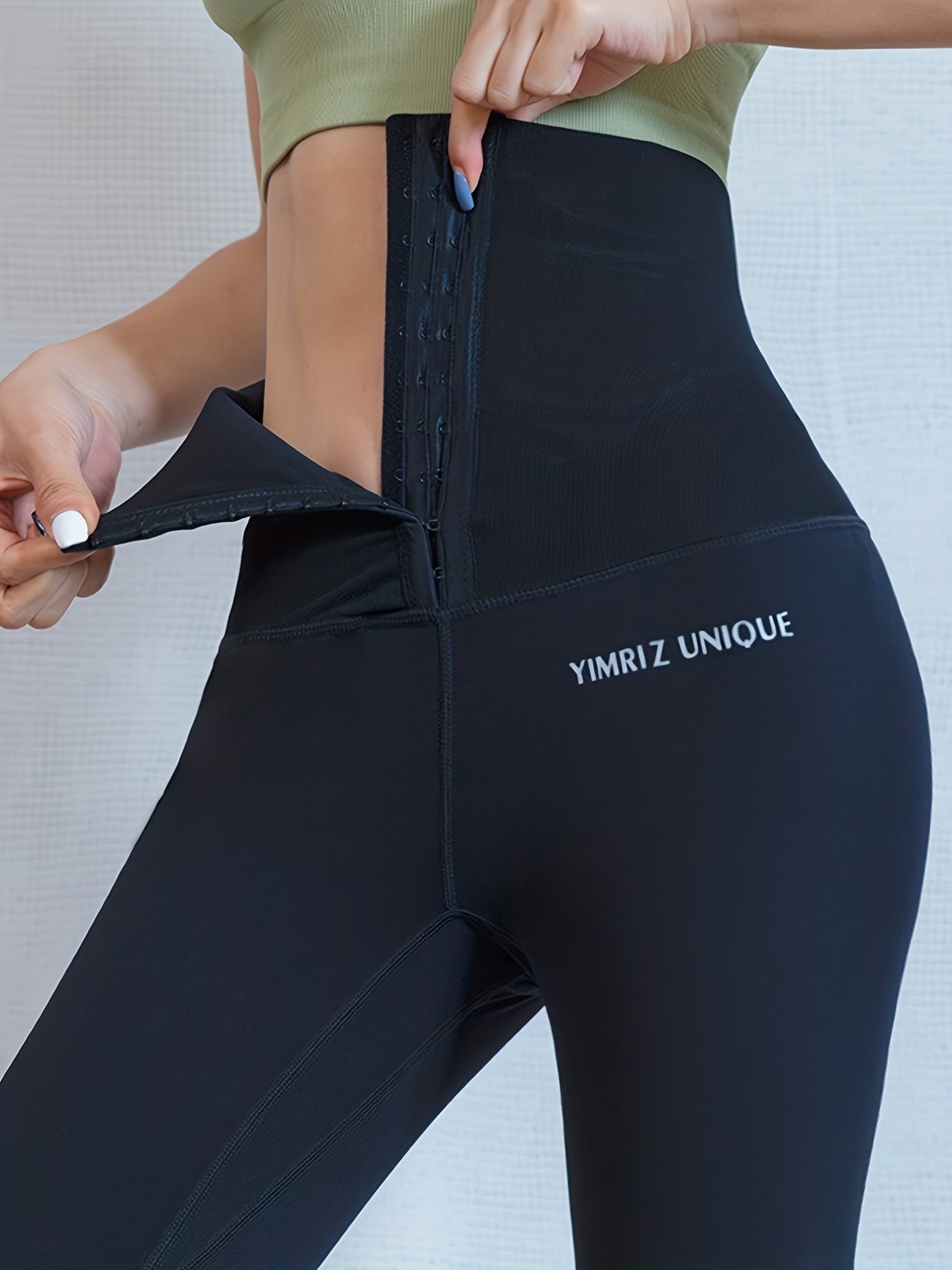 Women's Winter-Ready Fleece Tummy Control Yoga Leggings - Perfect For Activewear!