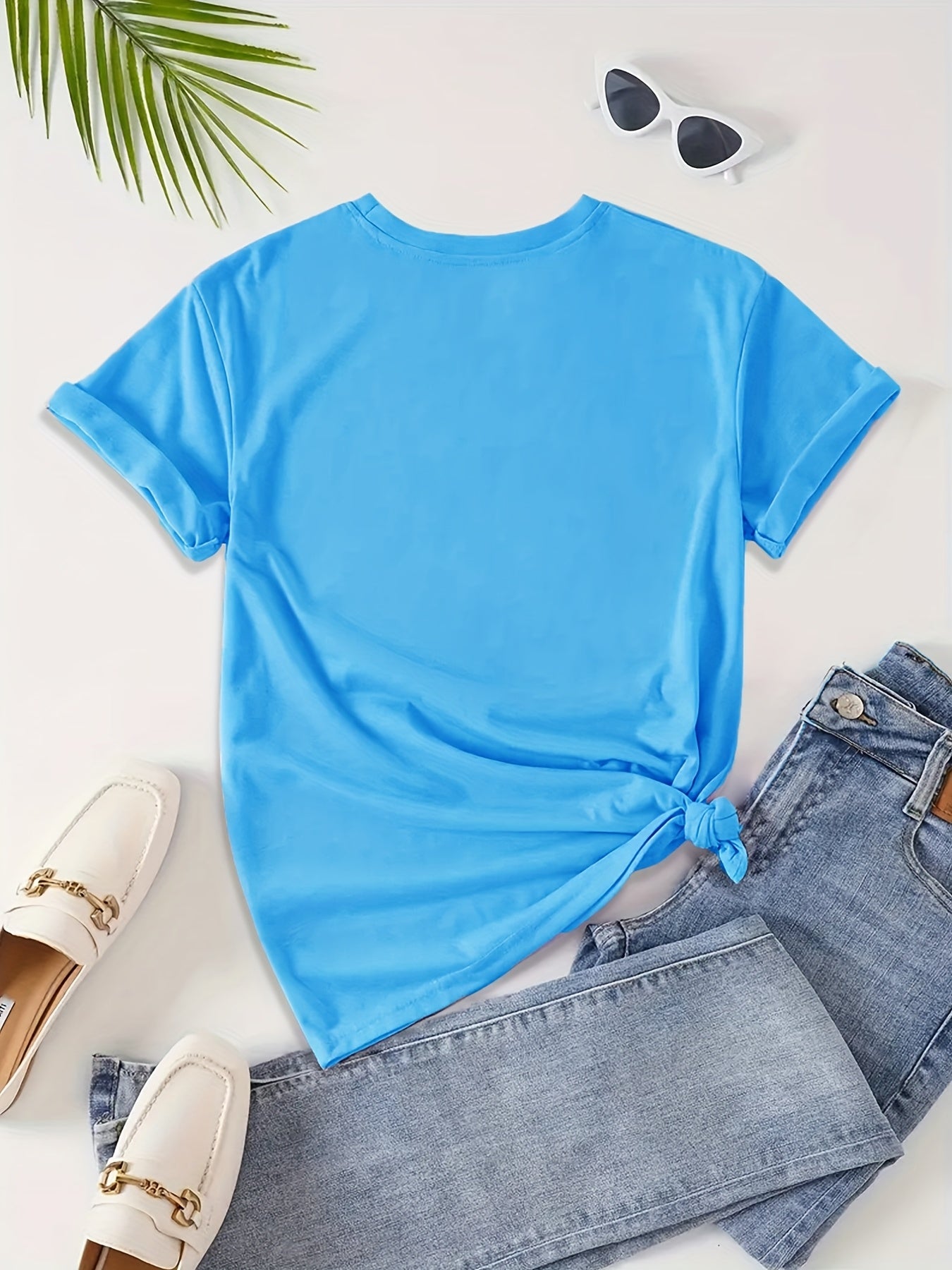 Women's Casual Butterfly & Daisy Floral Print Round Neck T-Shirt - Olive Green, Machine Washable, Regular Fit for Casual Attire, Allseason Fashion, Relaxed Style, Nontransparent Fabric