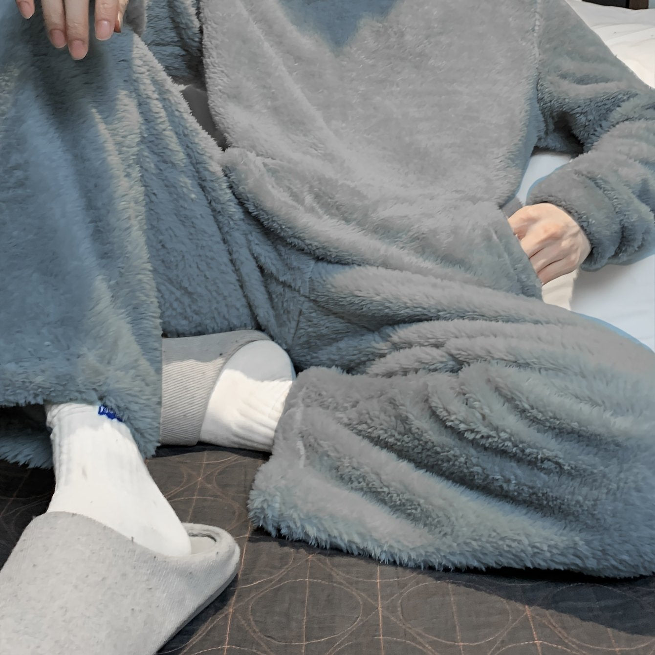Men's Coral Velvet Pajamas Autumn and Winter Thickened Velvet Winter Hooded Flannel Warm Youth Pajama Set