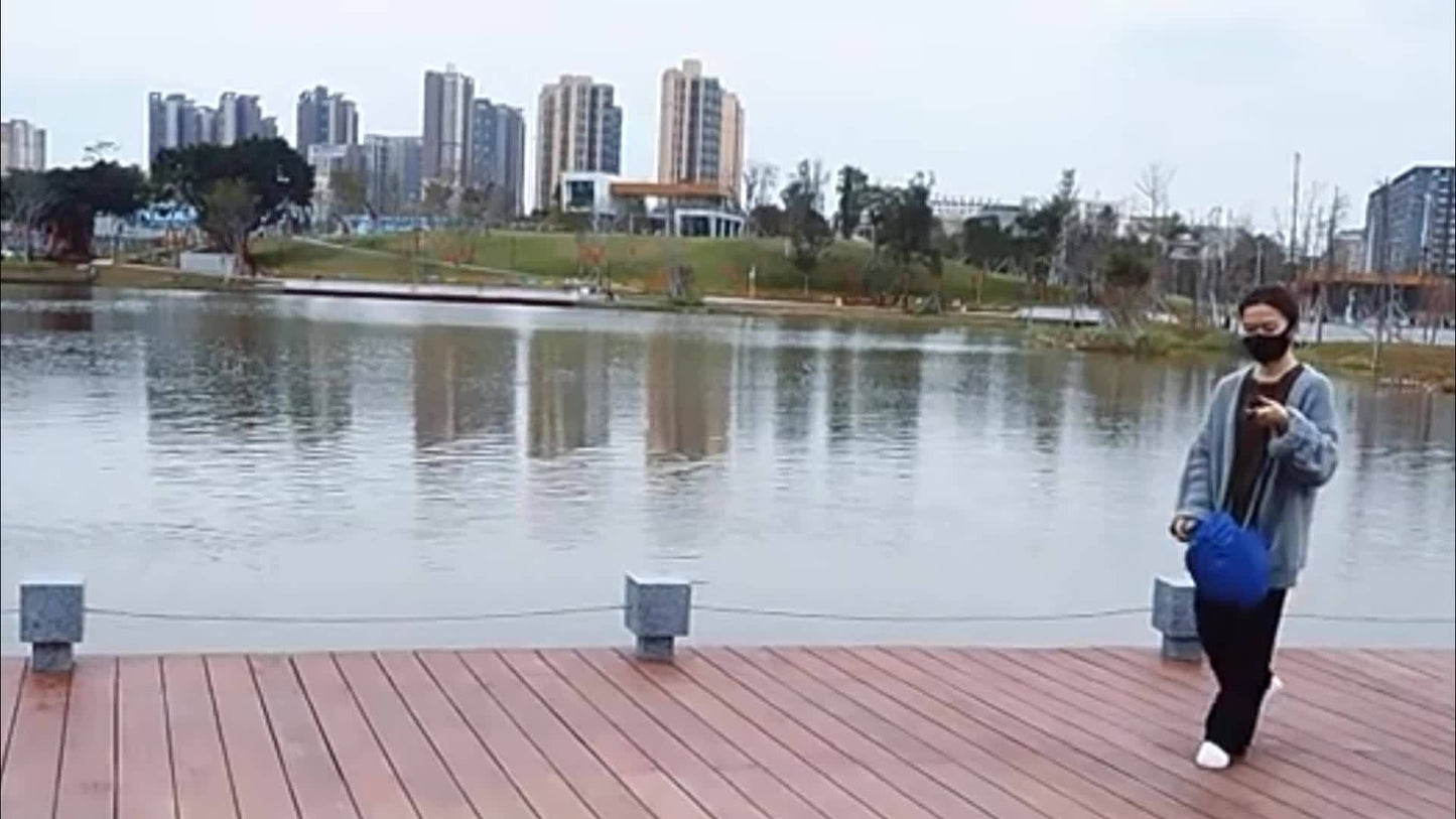 1pc Versatile Inflatable Lounger - Portable Air Sofa for Camping & Outdoor Adventures, Durable Polyester, Water & Land Use, Ideal for Festivals, Travel, and Family Events, Festival Air Mattress | Versatile Inflatable Sofa | E