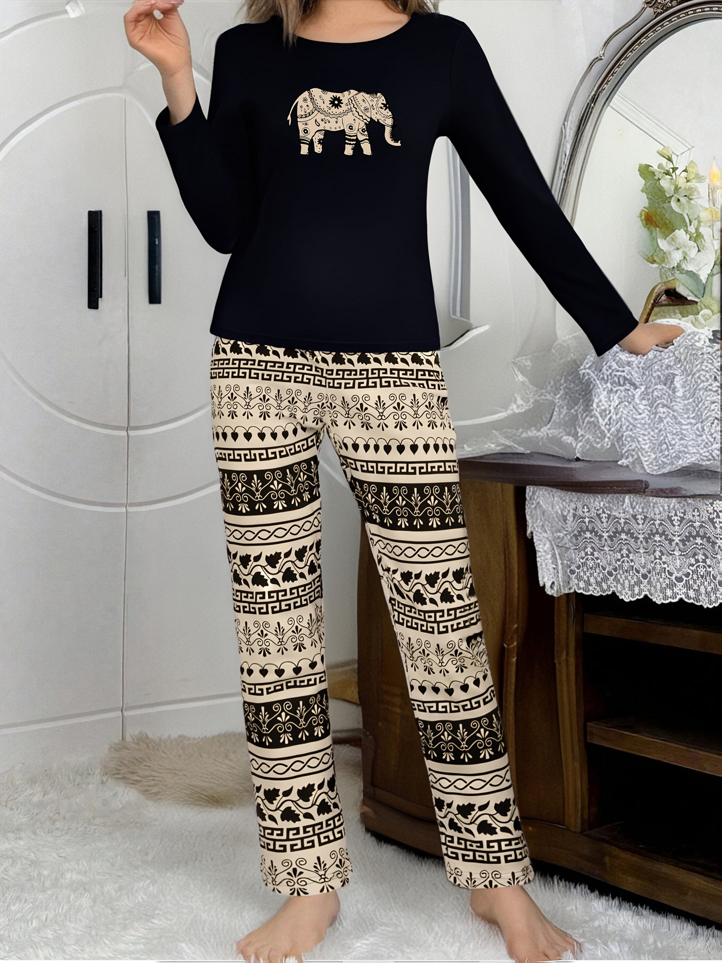Simple Elephant Pattern Women's Pajama Set with Long Sleeves