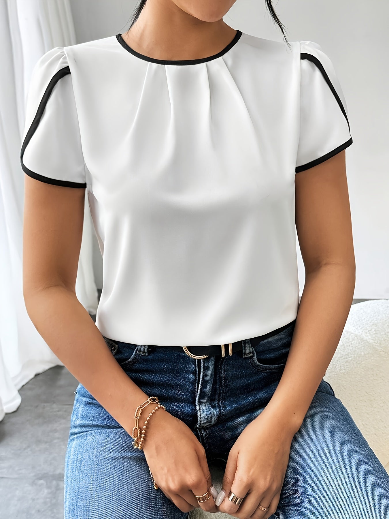 Contrast Trim Pleated Elegant Blouse, Crew Neck Short Sleeve Back Keyhole Blouse For Spring & Summer, Women's Clothing