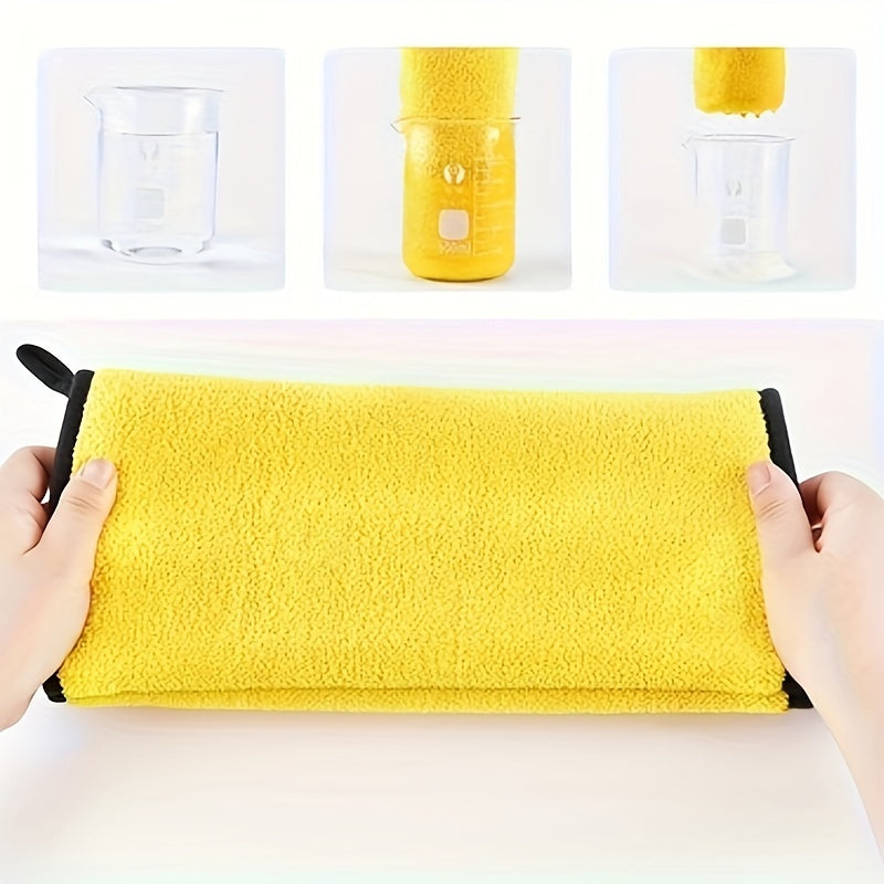 1pc UltraSoft Quick-Dry Microfiber Pet Towel for Dogs and Cats - Absorbent Bathing Towel, Ideal Christmas and New Year Gift for Pets, Durable Polyester Material