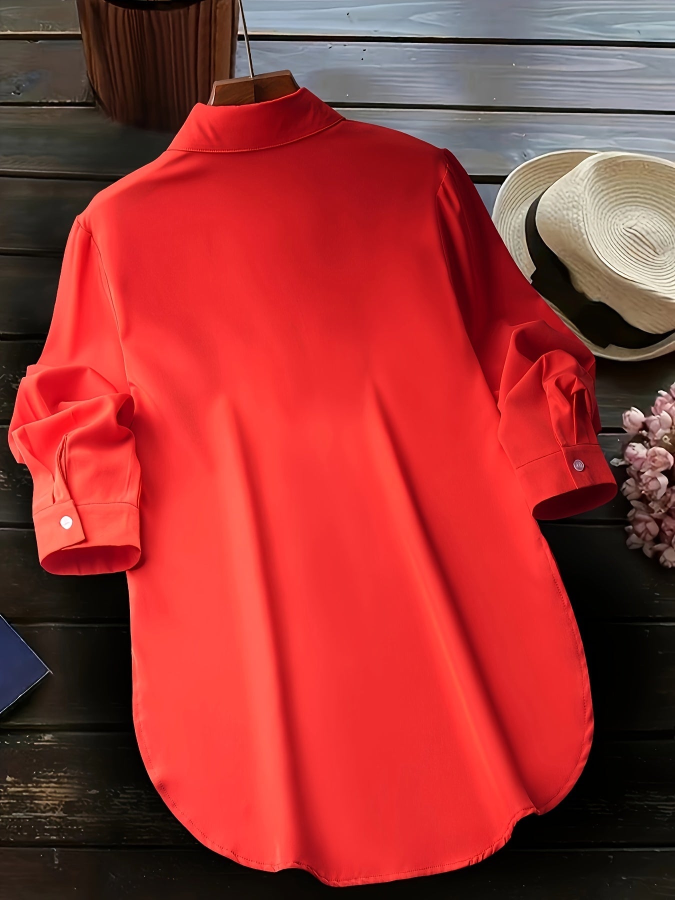 Plus Size Curved Hem Blouse, Casual Button Front Collared Blouse For Spring, Women's Plus Size Clothing