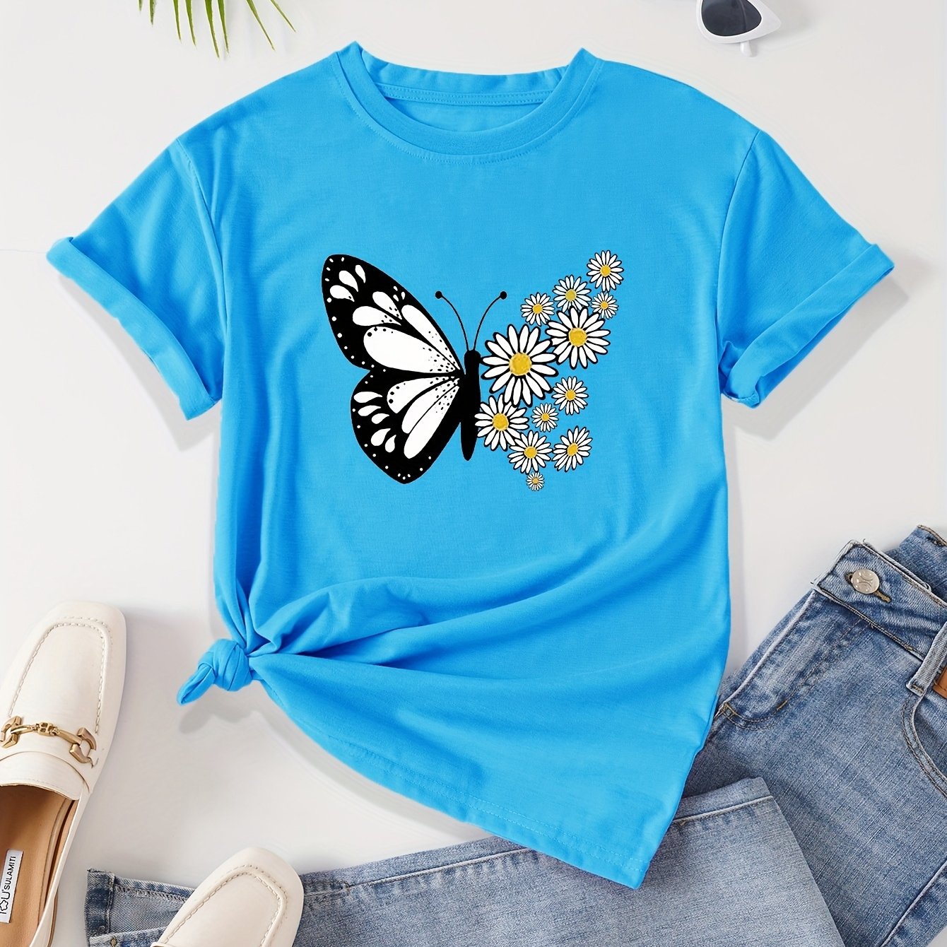 Women's Casual Butterfly & Daisy Floral Print Round Neck T-Shirt - Olive Green, Machine Washable, Regular Fit for Casual Attire, Allseason Fashion, Relaxed Style, Nontransparent Fabric