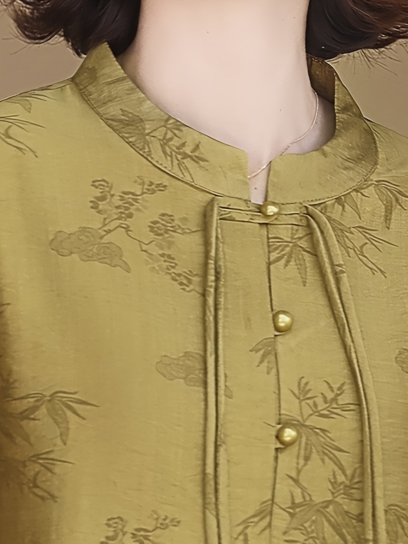 Women'S Elegant Summer Blouse with Floral Pattern - Short Sleeve, Mandarin Collar, Loose Fit, Light Olive Green, Perfect for Casual Attire, Casual Attire Blouse | Floral Pattern Top | Mandarin Collar Shirt