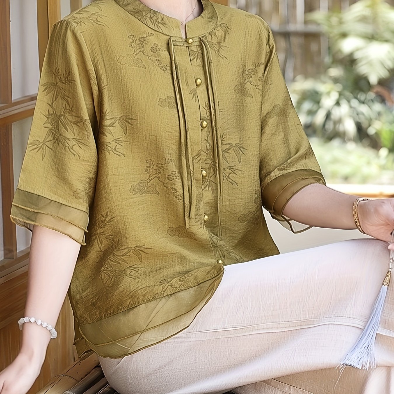 Women'S Elegant Summer Blouse with Floral Pattern - Short Sleeve, Mandarin Collar, Loose Fit, Light Olive Green, Perfect for Casual Attire, Casual Attire Blouse | Floral Pattern Top | Mandarin Collar Shirt