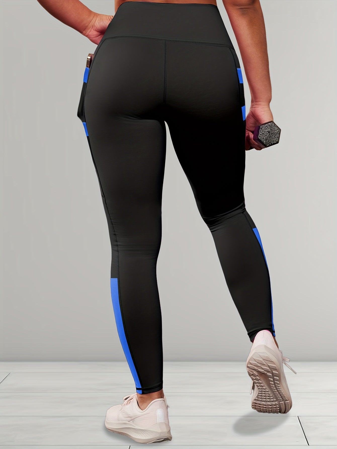 Plus Size Women's High-Waisted Tummy Control Yoga Leggings - 4-Way Stretch Workout Pants with 4 Side Pockets, Butt-Lifting Posture & All-Season Wear for Gym, Running, - Non-Sheer Opaque Fitness Pants (Black/Grey)