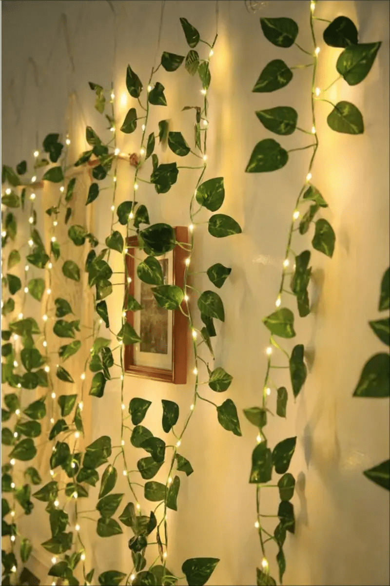 2m/6.56ft 20 LED Green Leaf String Lights Garden Lights, New Year Decorations String Lights, Wedding Thanksgiving Christmas Decoration String Lights (Batteries Not Included)