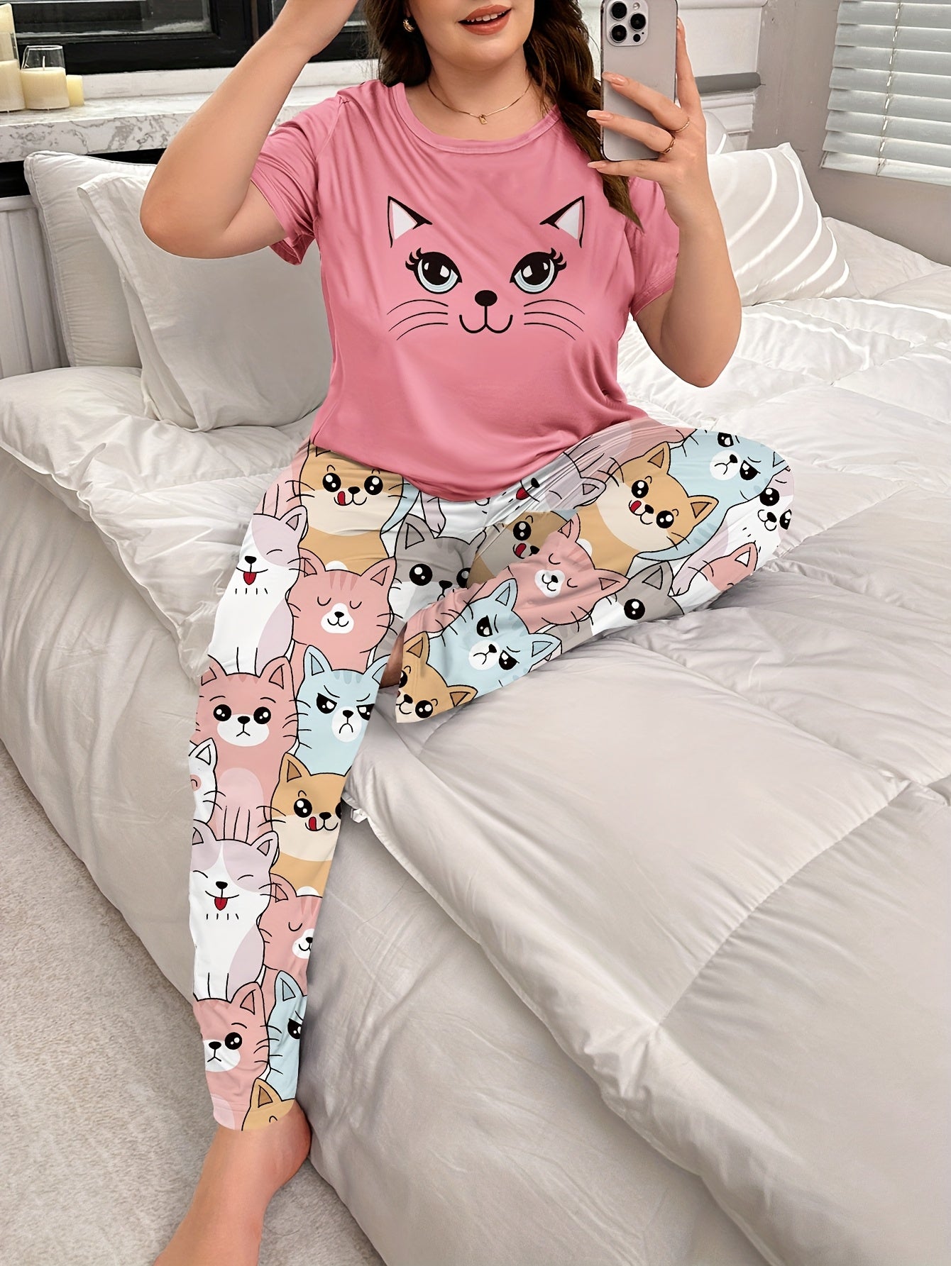 Women's Plus Size Cartoon Cute Cat Pajama Set