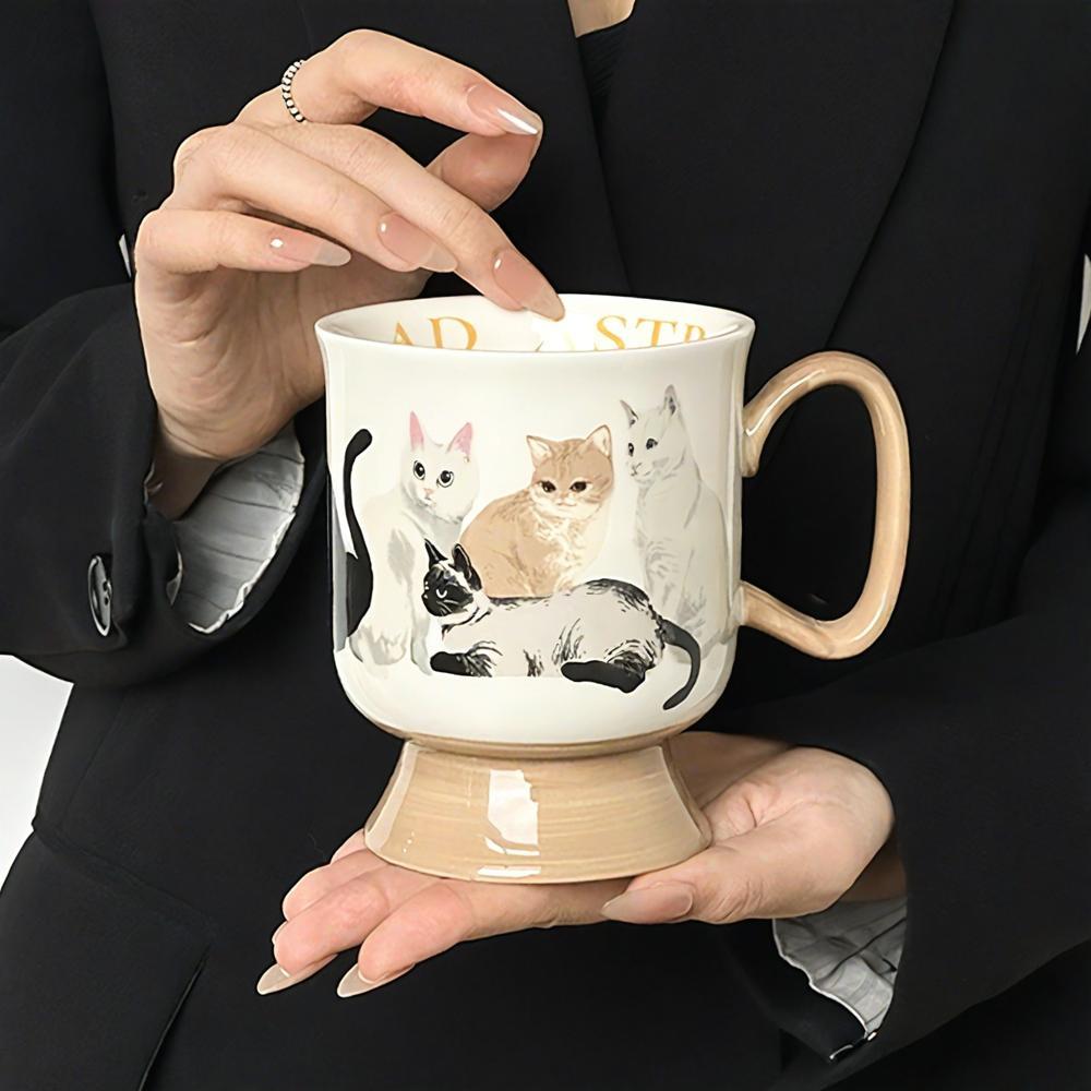 Visually Appealing Cat Ceramic Mug - Insulated, Reusable Coffee & Tea Cup for Couples, Perfect for Breakfast & Home Use
