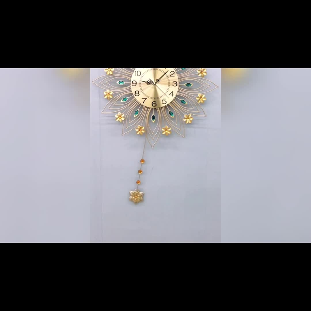 1pc Light Luxury Wall Clock, Fashion Living Room Hanging Wall Creative Clock, Golden European Clock Bedroom Decoration, Aesthetic Room Decor, Thanksgiving Christmas Decor (Without Battery, Bonus Mounting Nail)