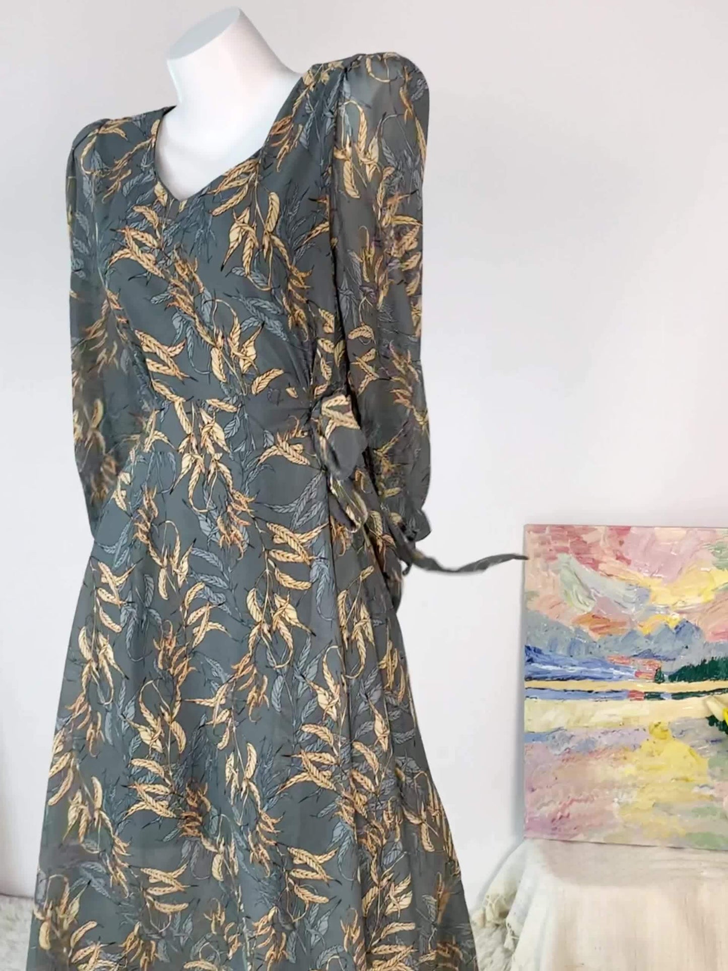 Printed waist-cinching dress, long-sleeve dress, spring and autumn Women's clothing, fashionable and trendy, casual and commuting, comfortable fabric, elegant and noble, suitable for both formal and informal occasions, also w