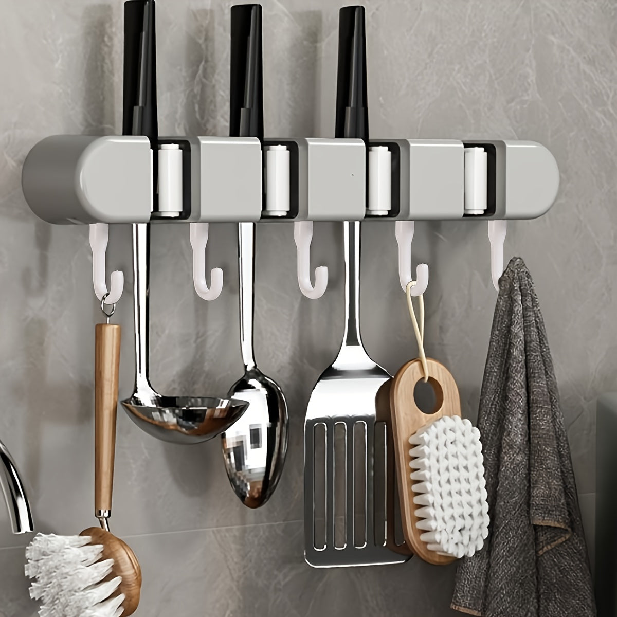 1pc, Multi-functional Mop Holder, Punch-free Wall-mounted Hooks, Mop Clip, Mop Rack, Broom Clip, Garden Tool Organizer, Towel Rack, Non-slip, Useful Tools, Cleaning Tools, Cleaning Supplies, Household Gadgets