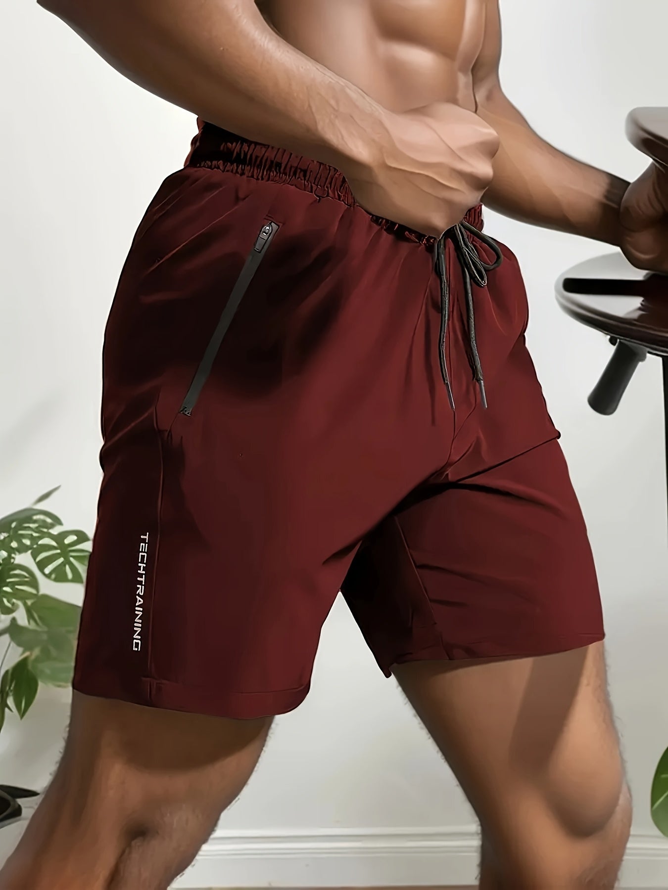 A Pair of Men'S Casual And Minimalist Style Comfortable Shorts, Featuring Letter Print Pockets And Drawstrings, Suitable for Summer Outdoor Fitness Wear, Quick-Drying Comfortable Shorts with Slightly Stretchy Elastic Waistban