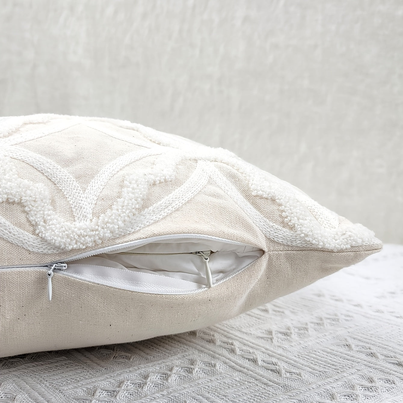 1pc Geometric Pattern Towel Embroidery Cushion Cover, Beige Base Fabric with White Embroidery