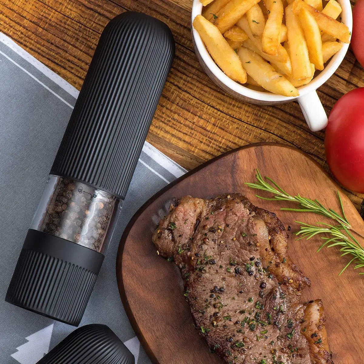 Gravity Electric Pepper Grinder Salt Mill Battery Operated Automatic Pepper Mill with White Light Adjustable Coarseness