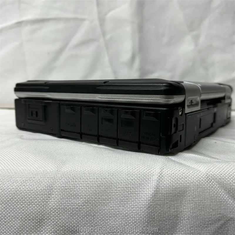 Used Laptop CF-31 TOUGHBOOK Corei5-5300U 16G RAM SSD 1TB Win10  Three Proof Laptopwith RS232 Industrial Control 9-pin Pansonic