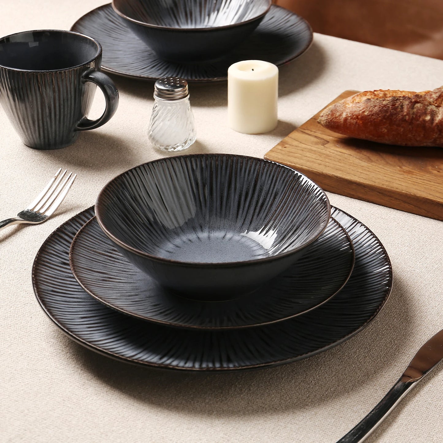 16-Piece Stoneware Black Dinnerware Set Ceramic Cups Bowls and Plates Porcelain Tableware USA Warehouse In-Stock
