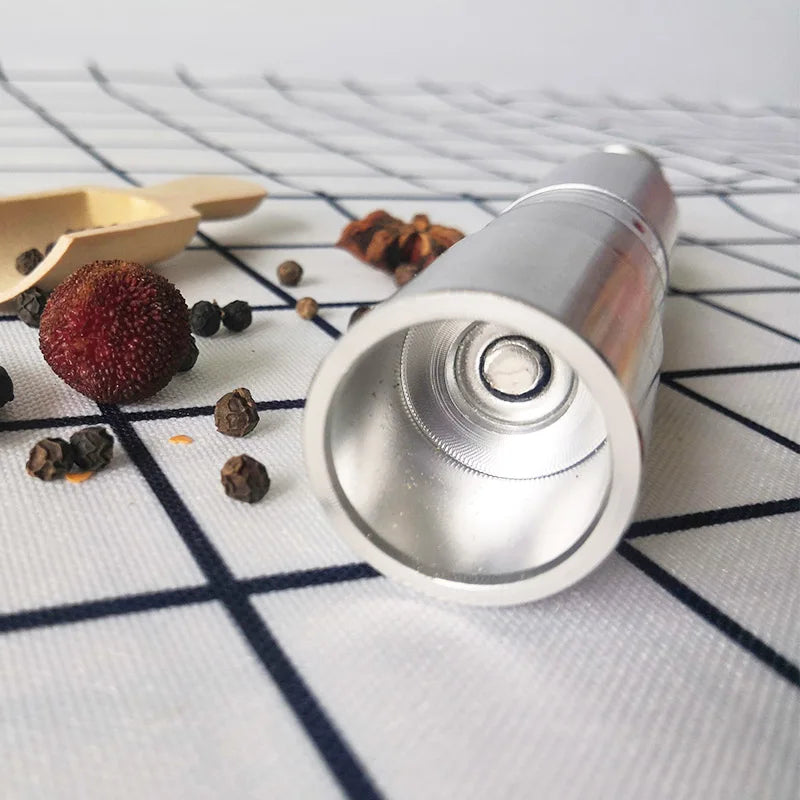 Factory Made Small MOQ Stainless Steel Thumb Pepper Mill One Hand Salt and Pepper Grinder