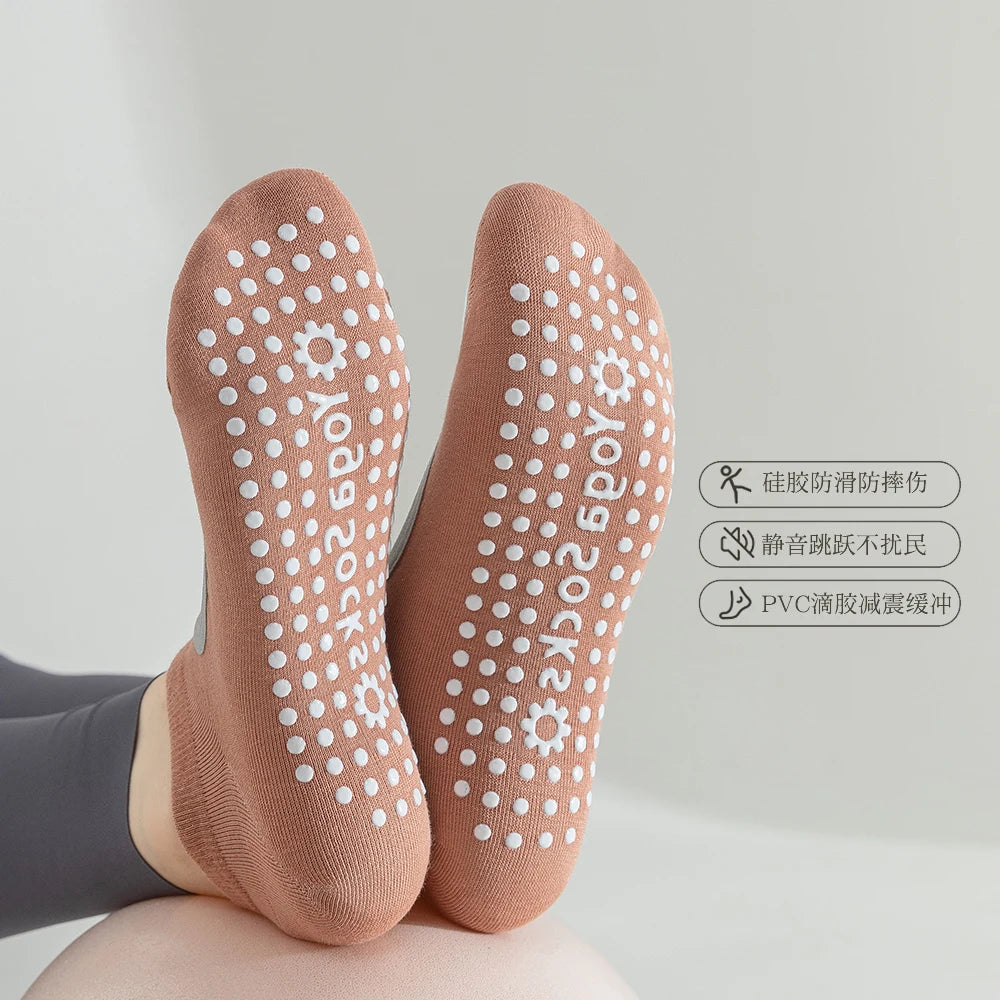 Boneless Custom Logo Grip Barre Trampoline Socks Pilates Non Slip Yoga Ballet Socks Compression Cotton Low Cut  Ankle  Socks