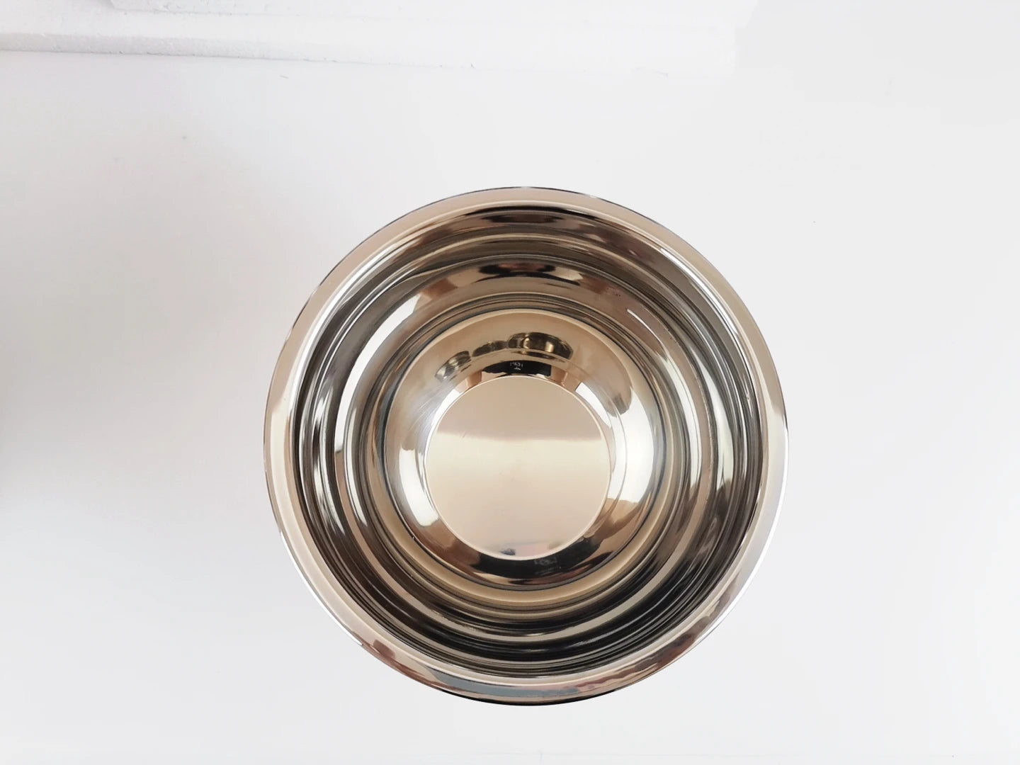 High Quality Stainless Steel Mixing Bowl With Lid Mirror Polishing Inside Matt Outside Non-slip Bottom Nesting Bowl Set