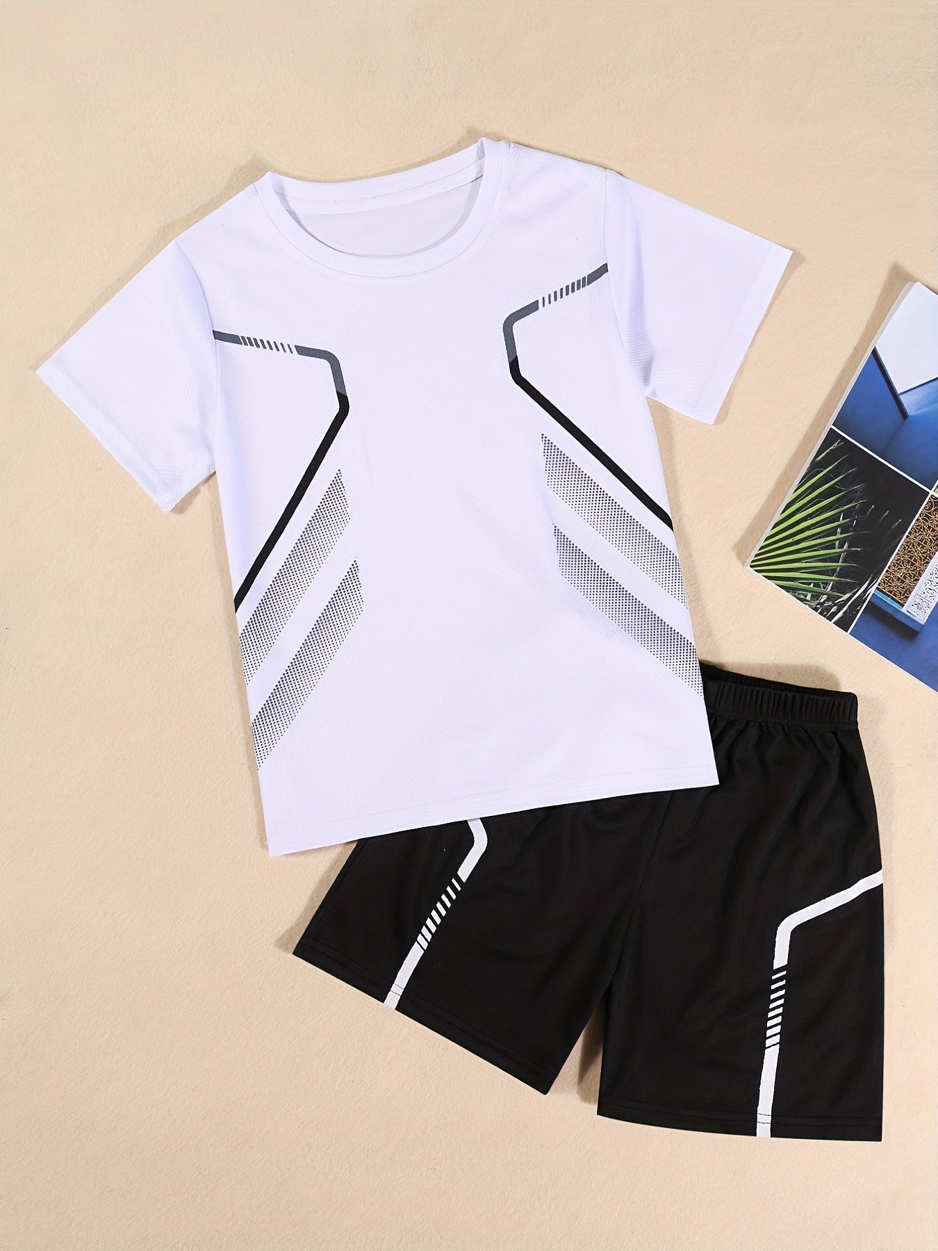 2pcs Boy's "Sport" Outfit Short Sleeves Round Neck T-shirt & Shorts Casual For Summer Daily And Outdoor Wear