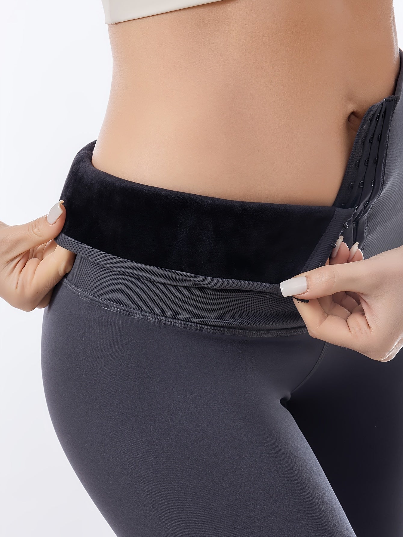 Women's Winter-Ready Fleece Tummy Control Yoga Leggings - Perfect For Activewear!