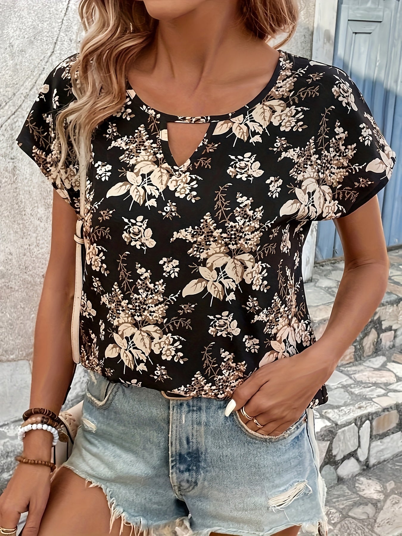 Vintage Graphic Print Cut Out Blouse, Casual Batwing Sleeve Blouse For Spring & Summer, Women's Clothing