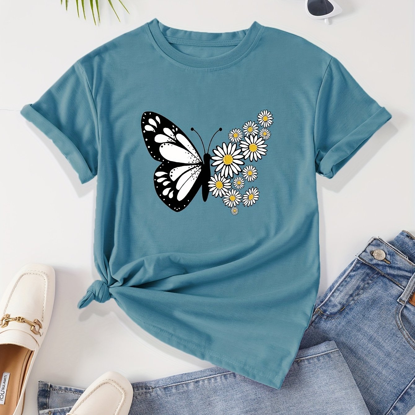 Women's Casual Butterfly & Daisy Floral Print Round Neck T-Shirt - Olive Green, Machine Washable, Regular Fit for Casual Attire, Allseason Fashion, Relaxed Style, Nontransparent Fabric