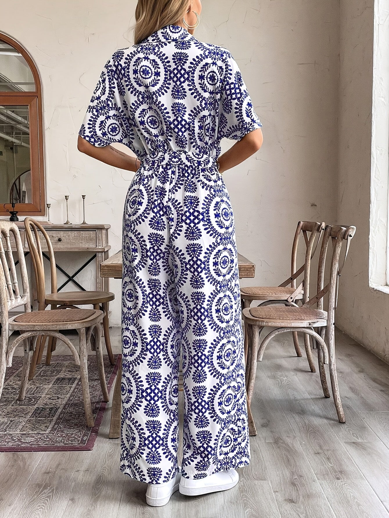 Women's Elegant Ethnic Floral Print Long Sleeve Jumpsuit - Navy Blue & White Retro-Inspired Button-Front Romper, Machine Washable Spring/Summer Dress for Casual & Formal Occasions, Floral Print Dress, Summer Outfit, Nontransp