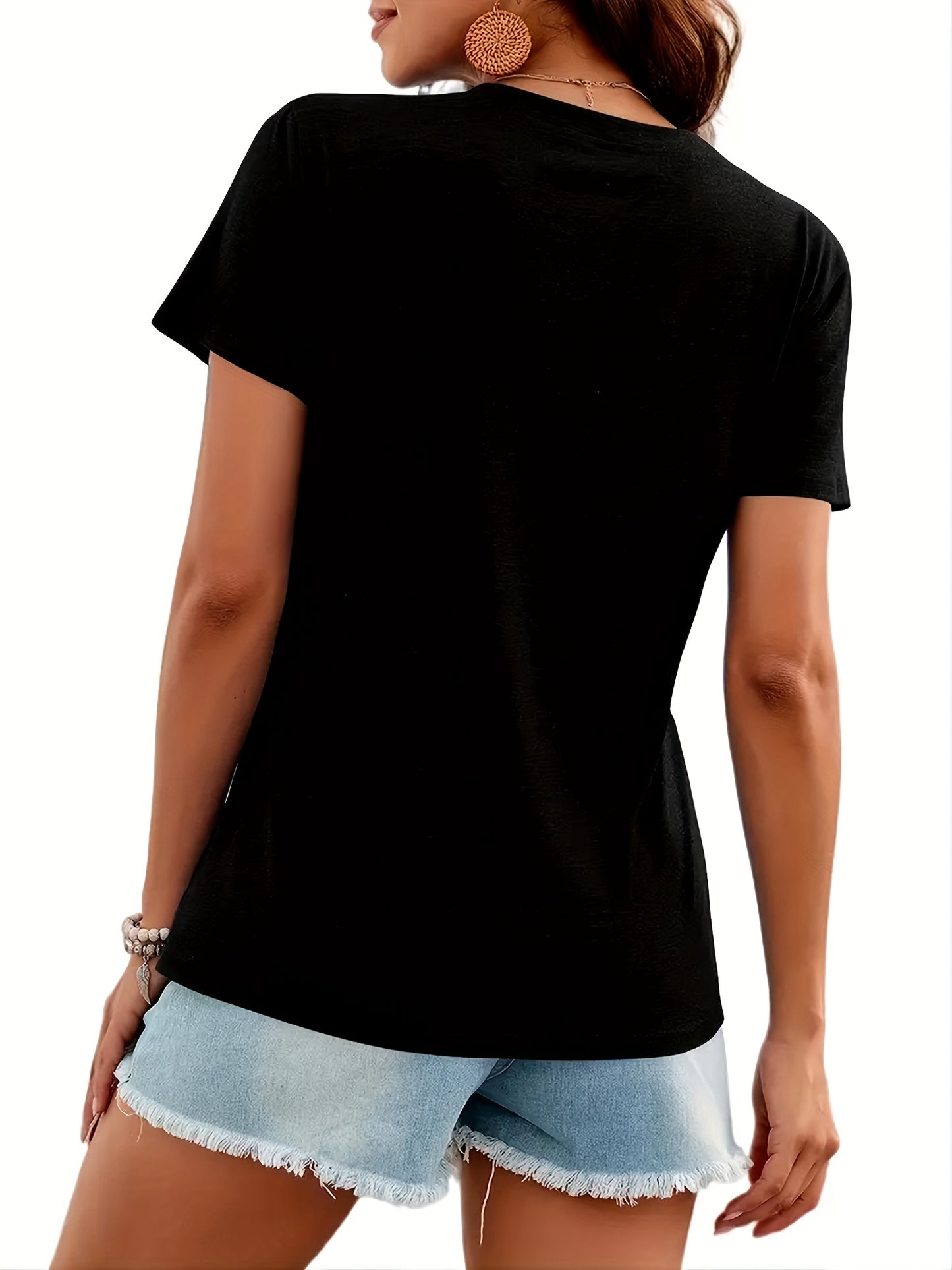 Women's Casual V-Neck T-Shirt with Brooklyn New York Letter Print - Vibrant Pink & Black Graphic, Short Sleeve Regular Fit, Machine Washable for Spring Summer Fall, Ladies T Shirts, Casual Attire, Durable Fabric