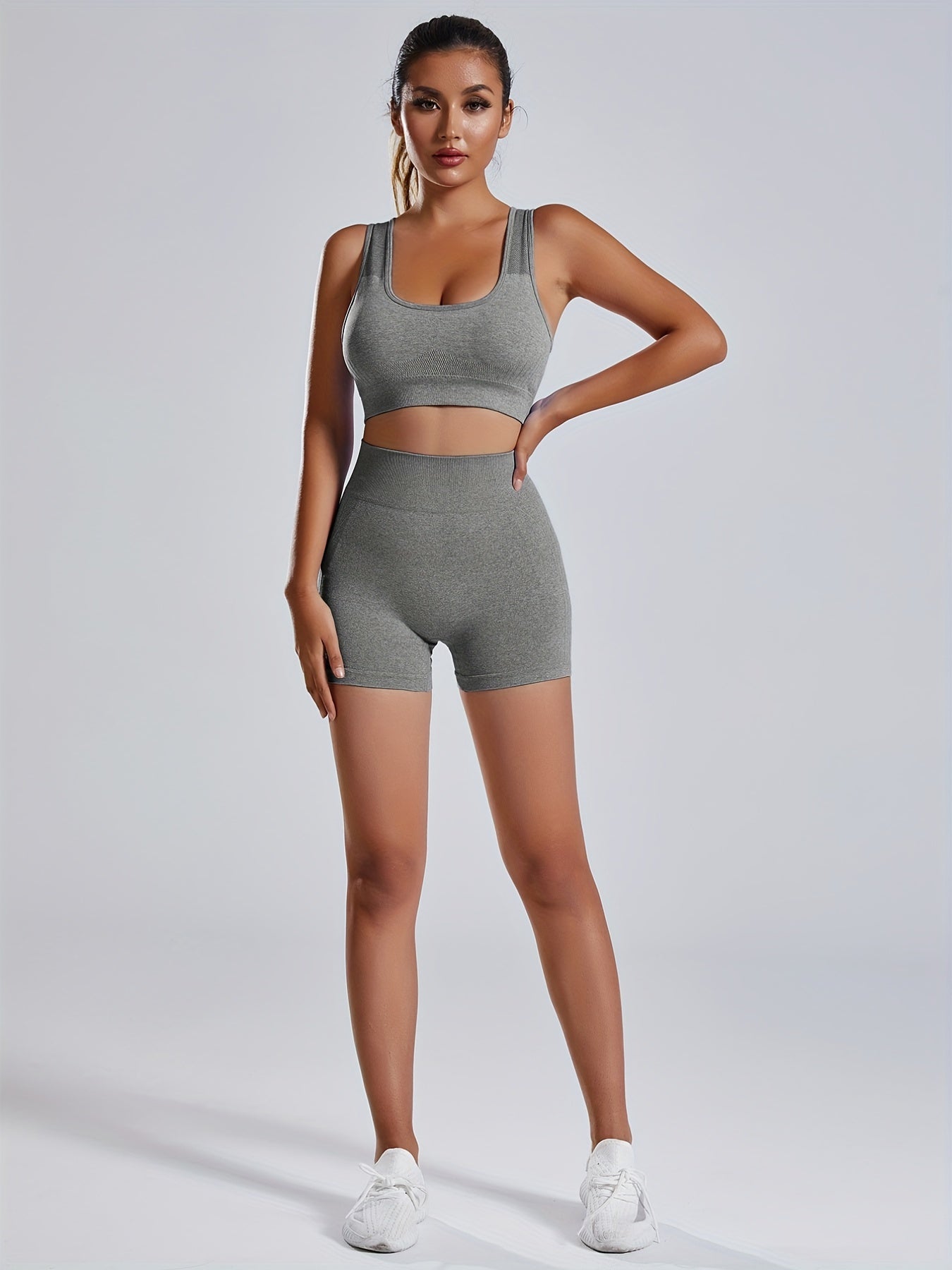 Women'S Seamless Sports Yoga Set, Summer New High Stretch Knit Fabric, Solid Color Polyamide 90% Elastane 10%, Short Length Fitness Gym Wear with Backless Bra and Butt Lifting Yoga Pants