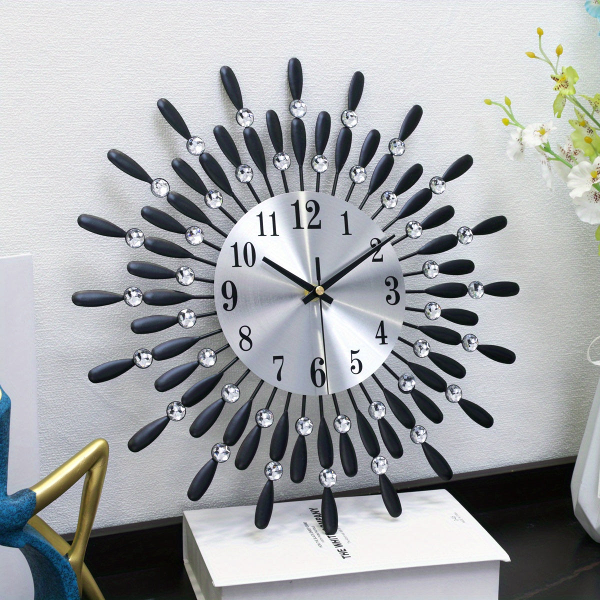 1pc 14.56 Inch Black Small Wall Clock For Living Room Decor, Modern Metal Wall Clocks For Kitchen Bedroom Office Decor, Non-Ticking Quiet Wall Clock Easy To Read