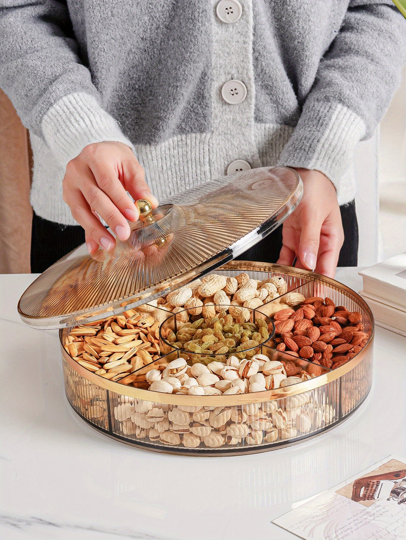 1pc, Candy Servers With Lid, 10.92in/28cm Clear Amber Gray Candy Snack Organizer, Candy Jar With Lids, Wedding Birthday Graduation Holiday Party Supplies, Home Decor
