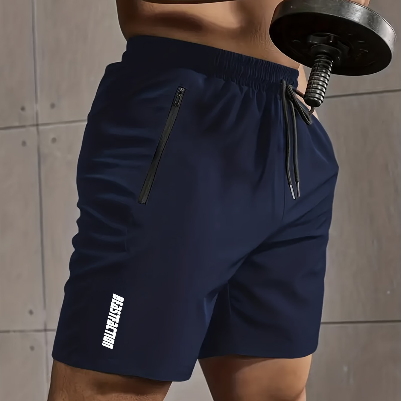 A Pair of Men'S Casual And Minimalist Style Comfortable Shorts, Featuring Letter Print Pockets And Drawstrings, Suitable for Summer Outdoor Fitness Wear, Quick-Drying Comfortable Shorts with Slightly Stretchy Elastic Waistban