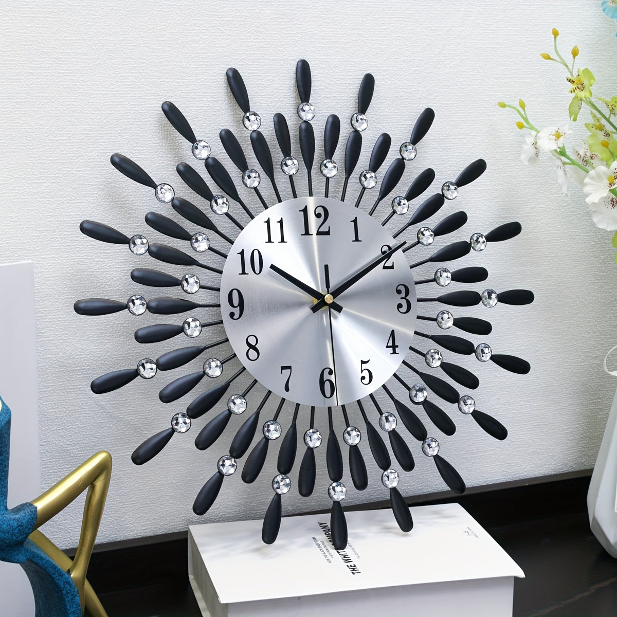 1pc 14.56 Inch Black Small Wall Clock For Living Room Decor, Modern Metal Wall Clocks For Kitchen Bedroom Office Decor, Non-Ticking Quiet Wall Clock Easy To Read