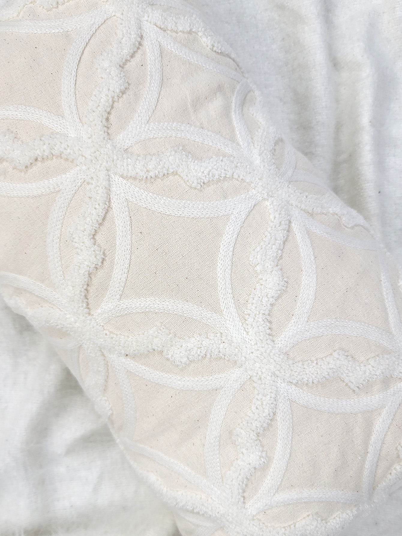 1pc Geometric Pattern Towel Embroidery Cushion Cover, Beige Base Fabric with White Embroidery