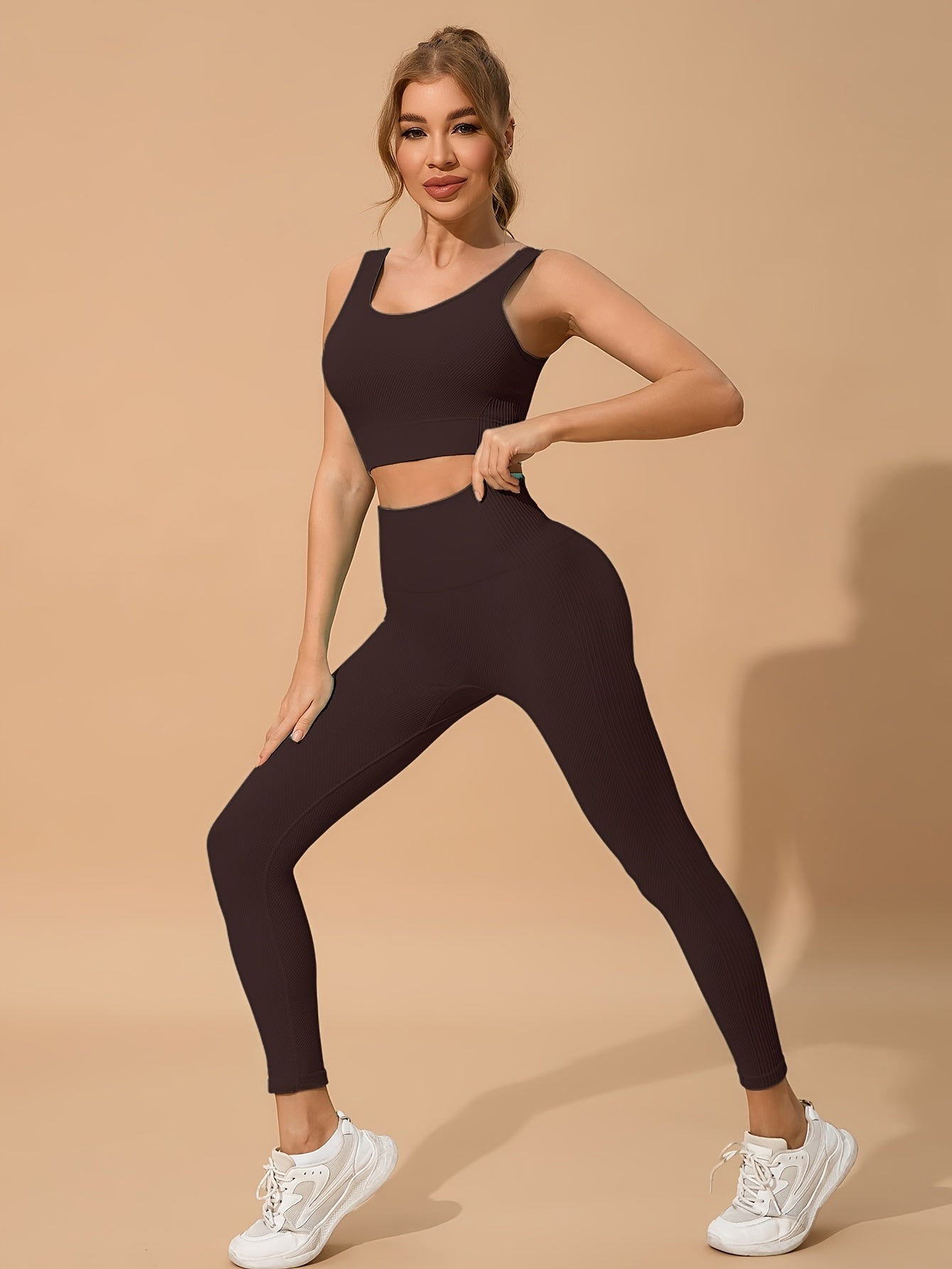 Seamless Yoga & Fitness Set - Quick-Dry, Moisture-Wicking Nylon Blend Sports Bra and Leggings for Women