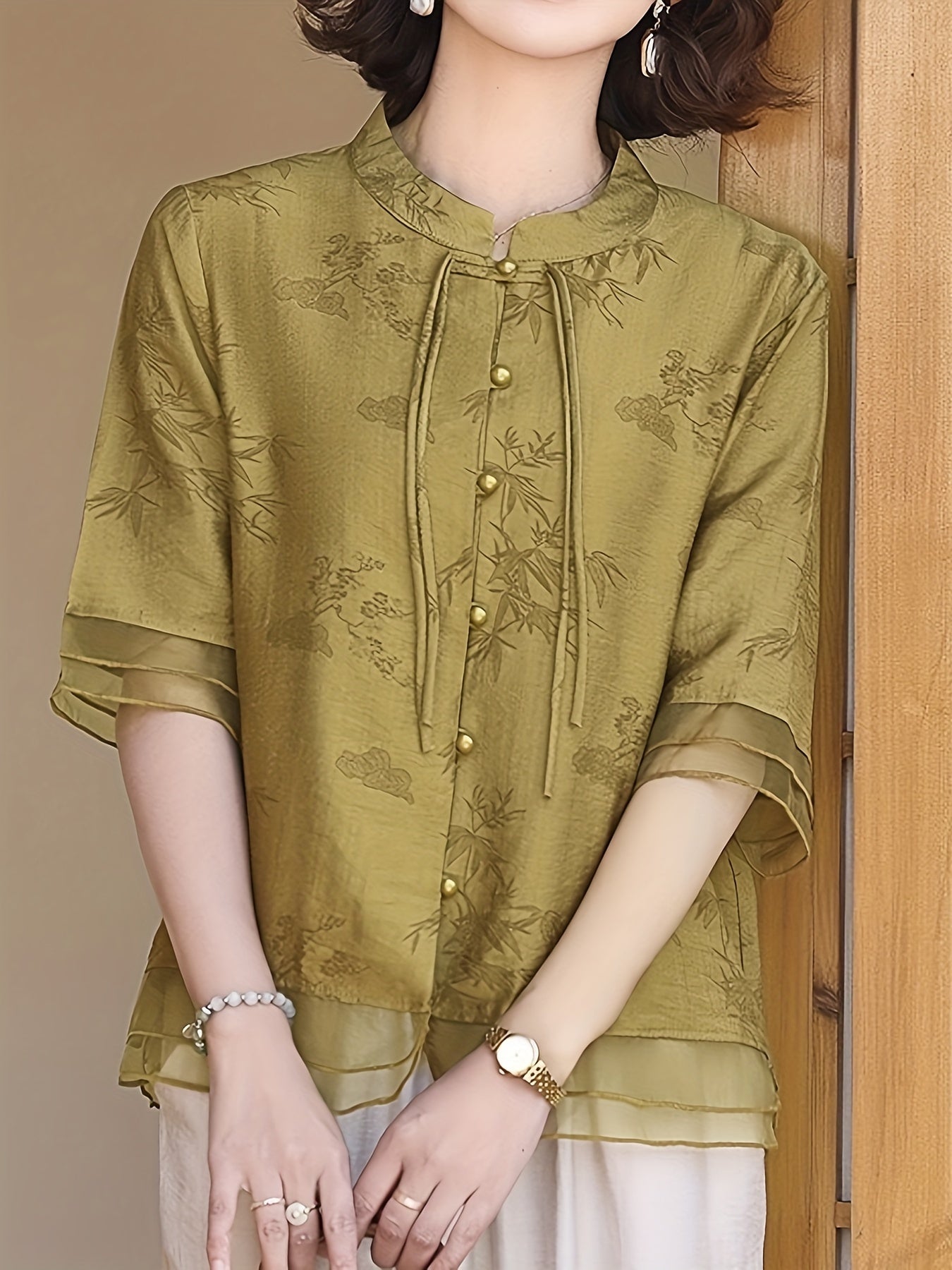 Women'S Elegant Summer Blouse with Floral Pattern - Short Sleeve, Mandarin Collar, Loose Fit, Light Olive Green, Perfect for Casual Attire, Casual Attire Blouse | Floral Pattern Top | Mandarin Collar Shirt