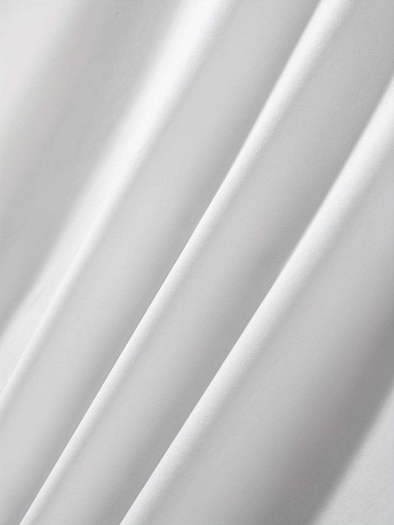 Conjunto de 4 t-shirts casuais para homem de cor sólida, estilo simples, manga curta e gola redonda, ideais para usar em casa, como pijama ou para atividades ao ar livre no verão.